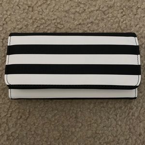 KUT From The Kloth wallet. Brand new & never used!